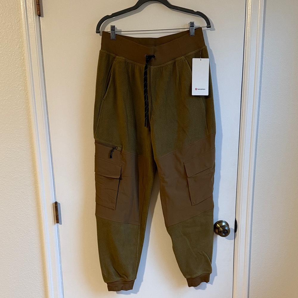 lululemon Fleece Cargo Pants, Brown, Size 10, NWT